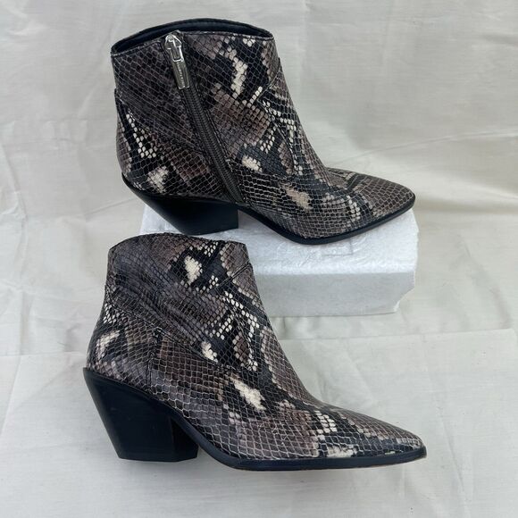 Vince Camuto Womens‎ 5.5 M Taupe Leather SnakeSkin Print Block Heel Ankle Boots - Picture 1 of 12